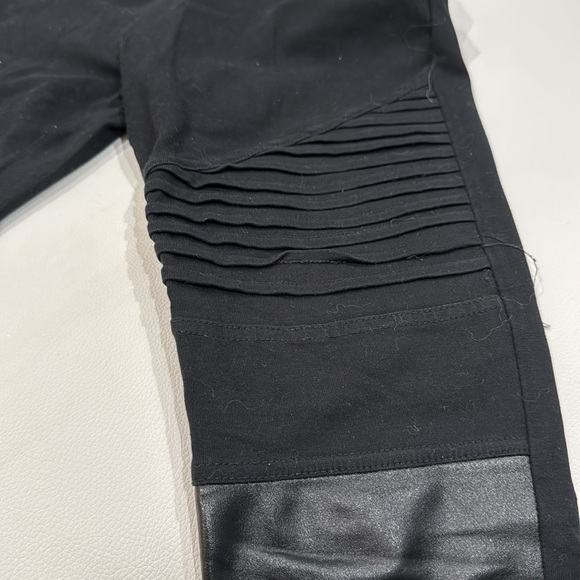 ABOUND Black Moto Leggings with Faux Leather Accents - Picture 11 of 13